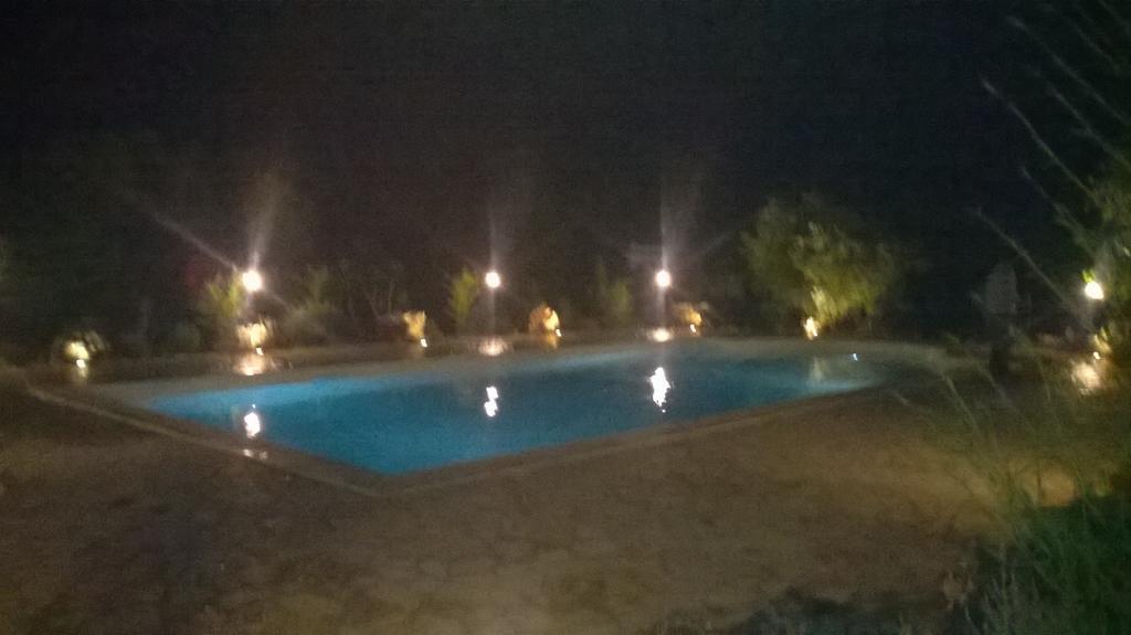 Agriturismo Grotta Di Figazzano チステルニーノ エクステリア 写真