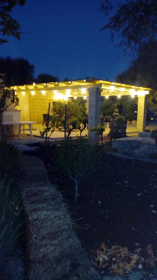 Agriturismo Grotta Di Figazzano チステルニーノ エクステリア 写真